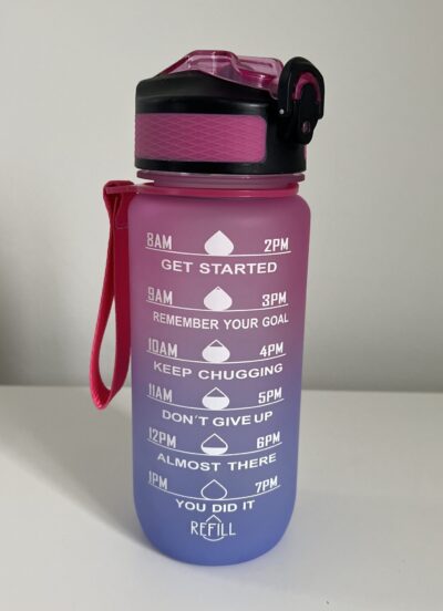 Motivatie drinkfles met rietje (roze/paars) 600 ml